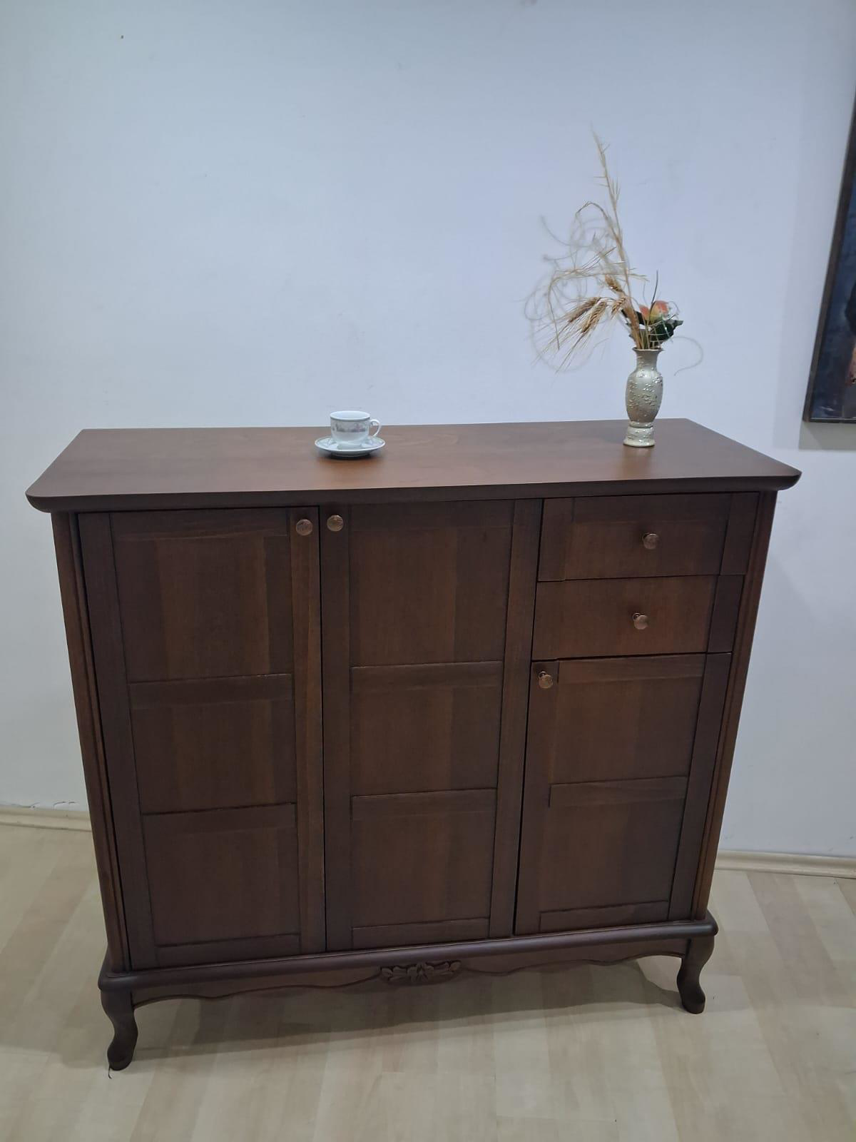 Ayakkabılık 17148 Oyma Klasik Model Parlak CEVİZ Kaplama Kayın As Ayakkabılık 17148 Oyma Klasik Model Parlak CEVİZ Kaplama Kayın As