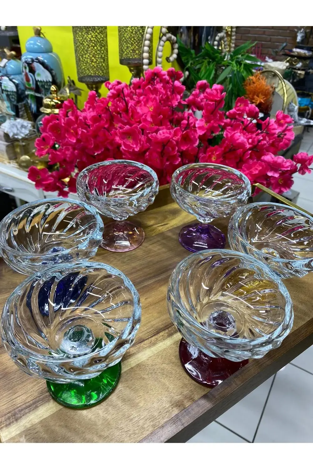 Ayaklı Renkli Cam 6 Lı Kase Çerezlik