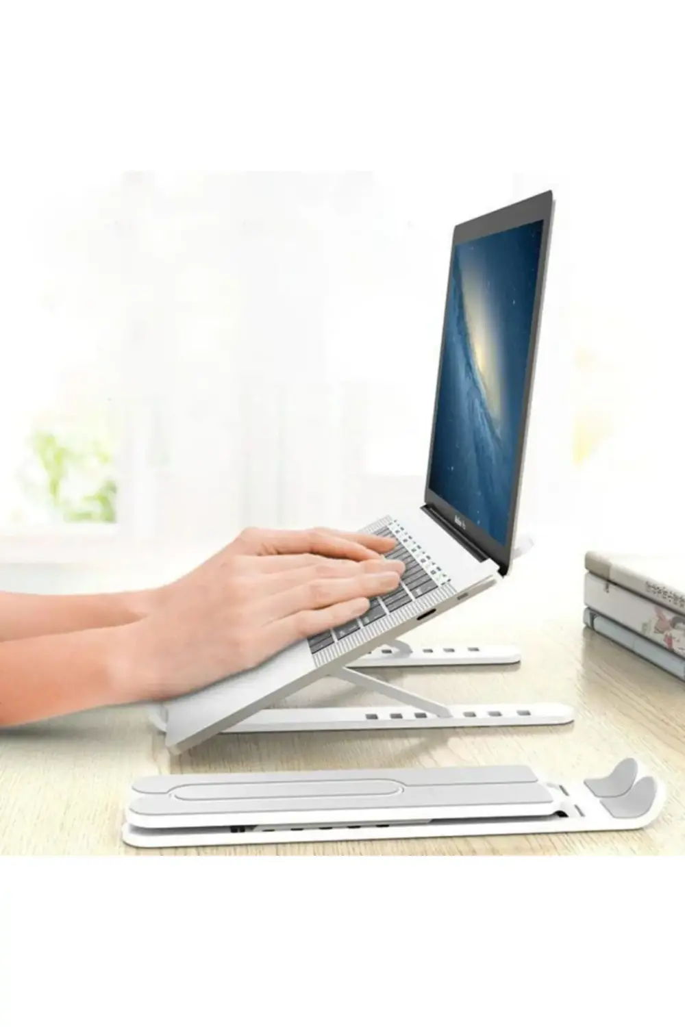 ® Ayarlanabilir Plastik Dizüstü Destek Tabanı Katlanabilir Taşına