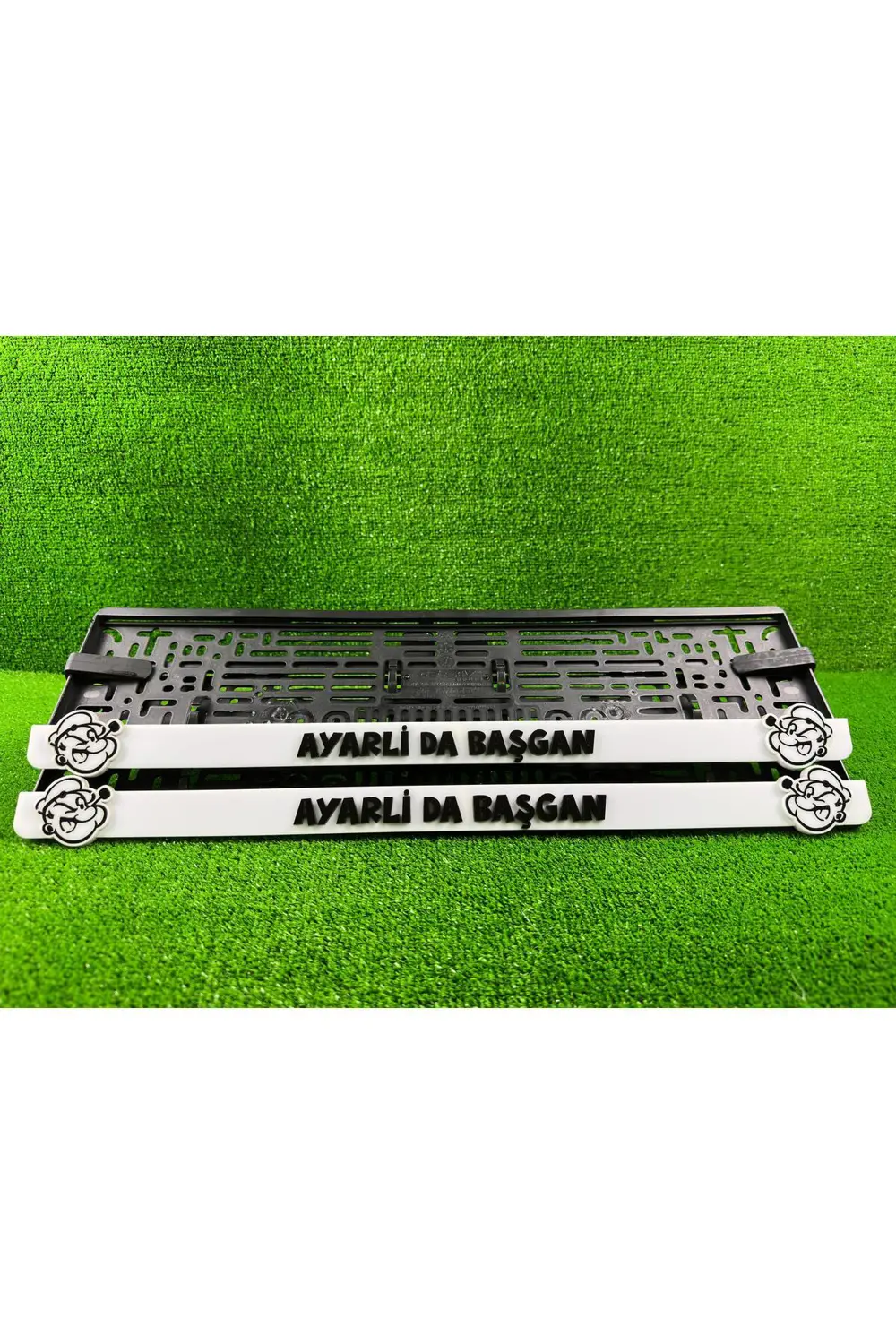 Ayarli Da Başgan Beyaz 3d Kabrtmalı Pleksi Araba Plakalığı 1 Takı
