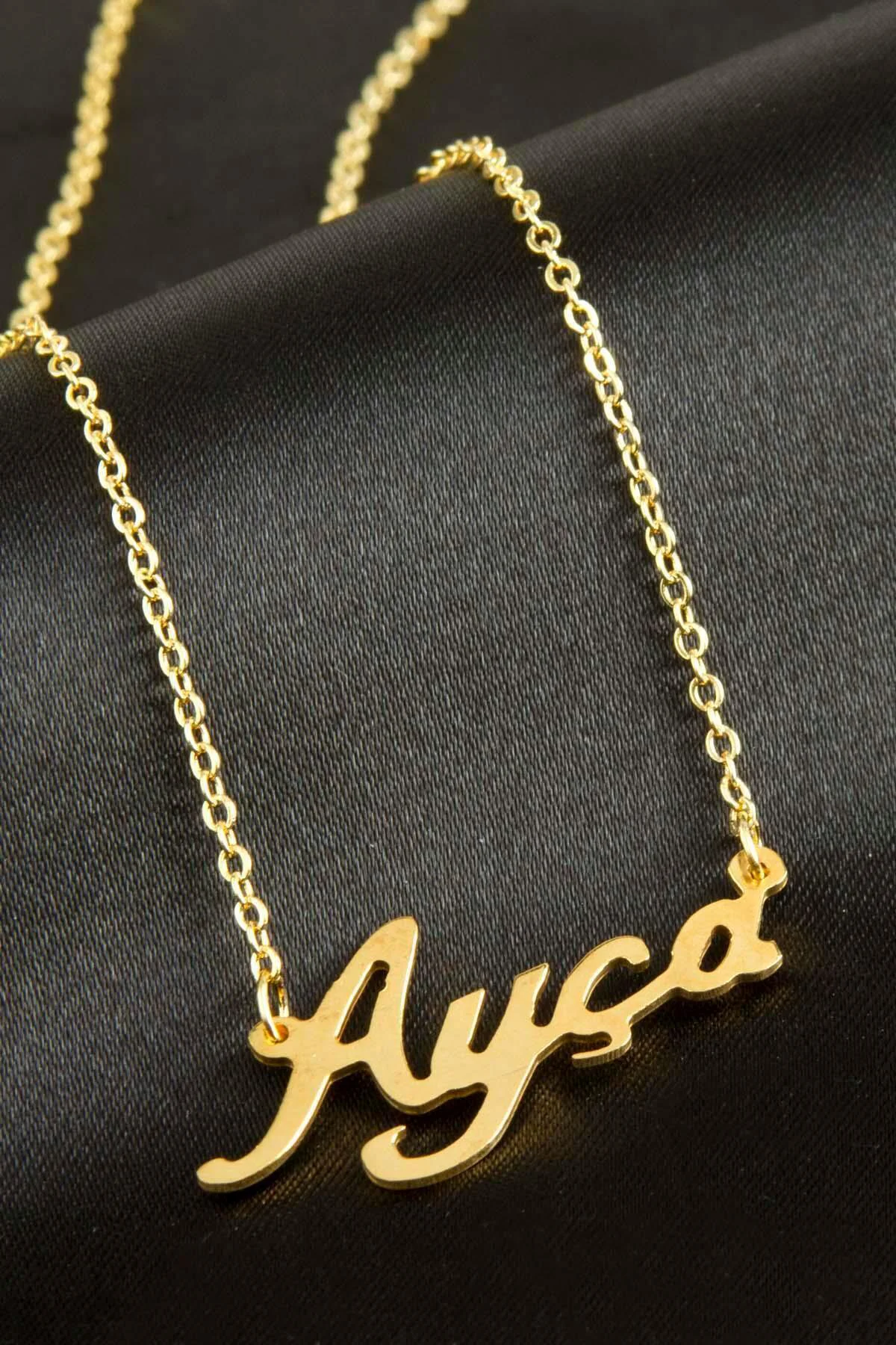 Ayça isimli kolye (Kişiye Özel) Ayça isimli kolye (Kişiye Özel)