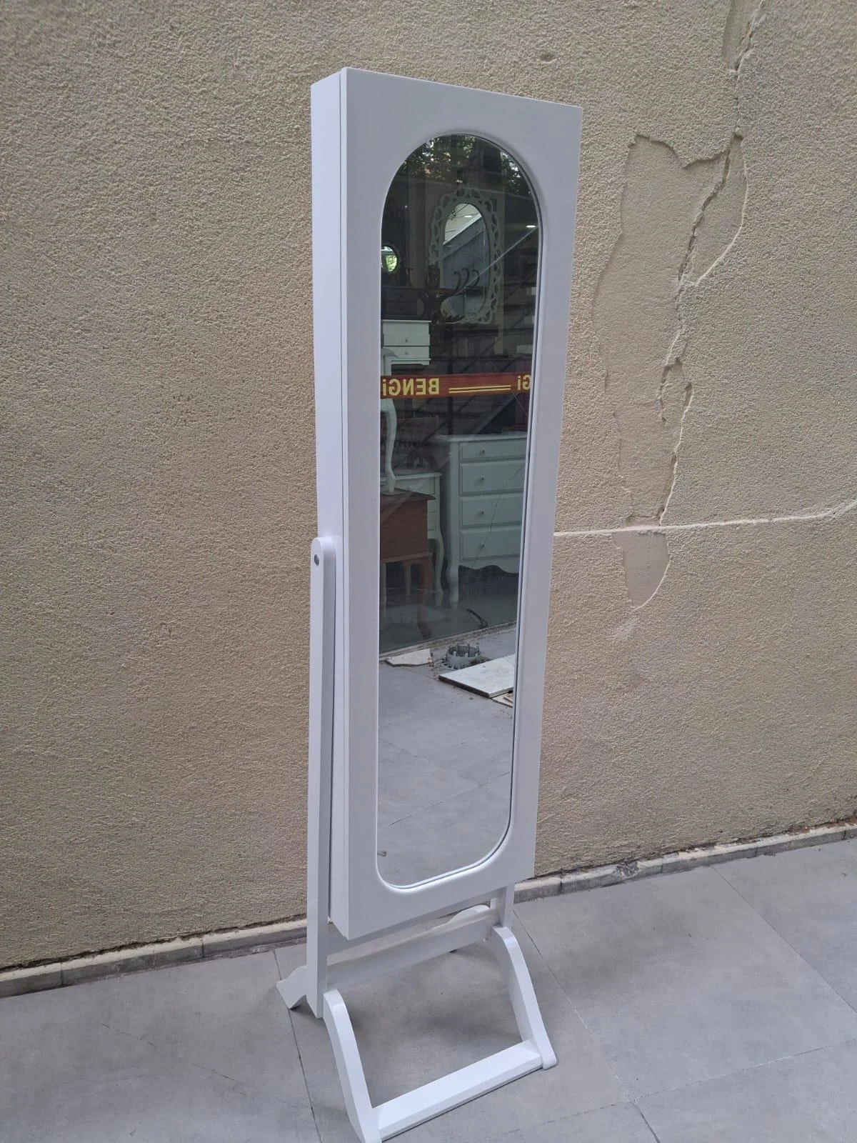 Ayna 12608 boy Takı dolap model Dikdörtgen MDF İskelet Parlak Bey Ayna 12608 boy Takı dolap model Dikdörtgen MDF İskelet Parlak Bey
