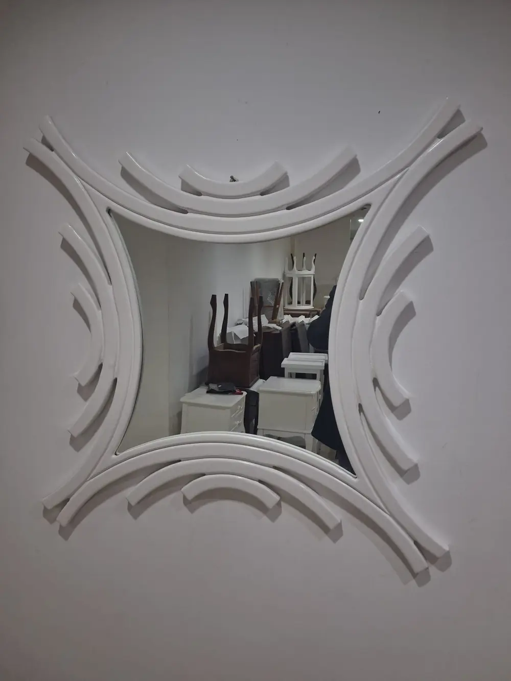 Ayna  Cnc 90629  Model Parlak Beyaz Renk  Kayın Torna Kutuda Sevk