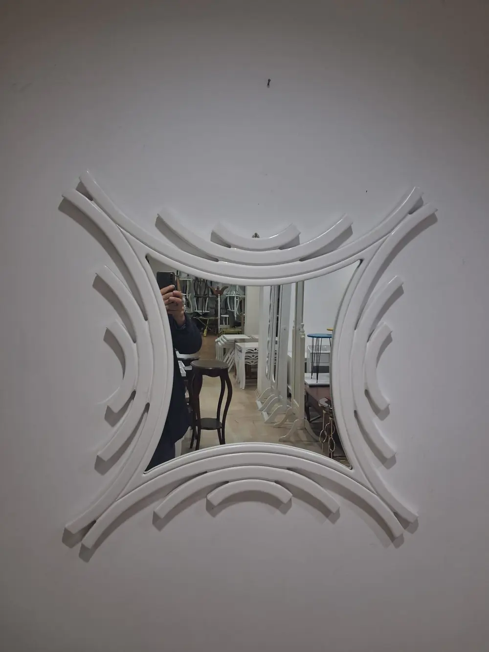 Ayna  Cnc 90629  Model Parlak Beyaz Renk  Kayın Torna Kutuda Sevk