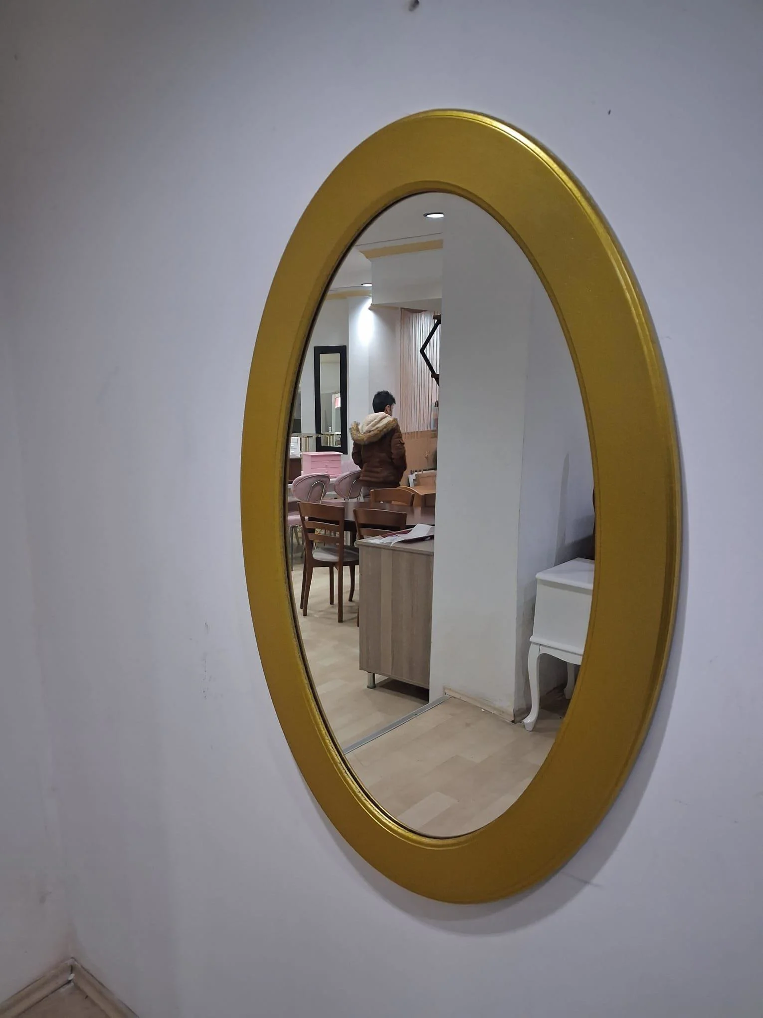 Ayna Oval 90673 Model Parlak Gold Renk Kayın Torna Kutu Sevk El Yapım Ayna Oval 90673 Model Parlak Gold Renk Kayın Torna Kutu Sevk El Yapım Fiyatı, Yorumları ve Özellikleri