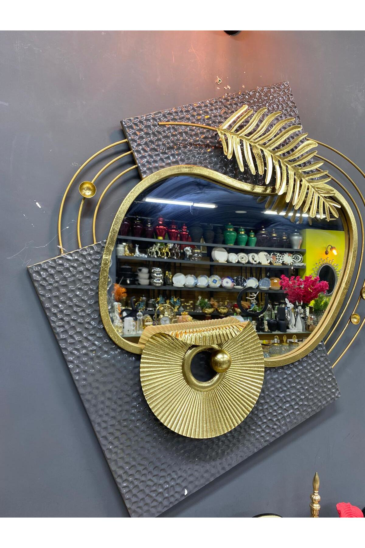 Elif Aksesuar Aynalı Metal Modern Duvar Dekoru