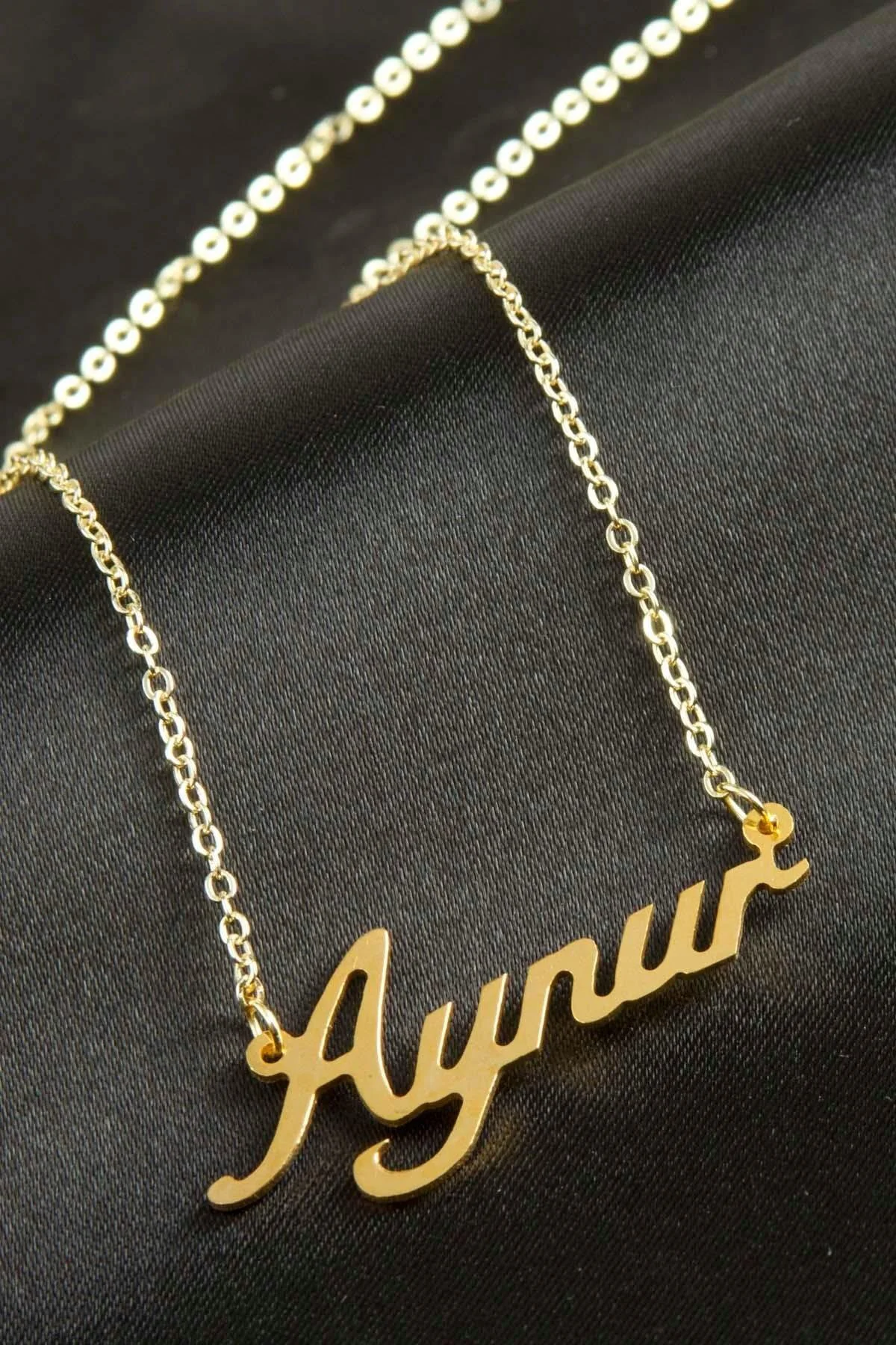 Aynur isimli kolye (Kişiye Özel) Aynur isimli kolye (Kişiye Özel)