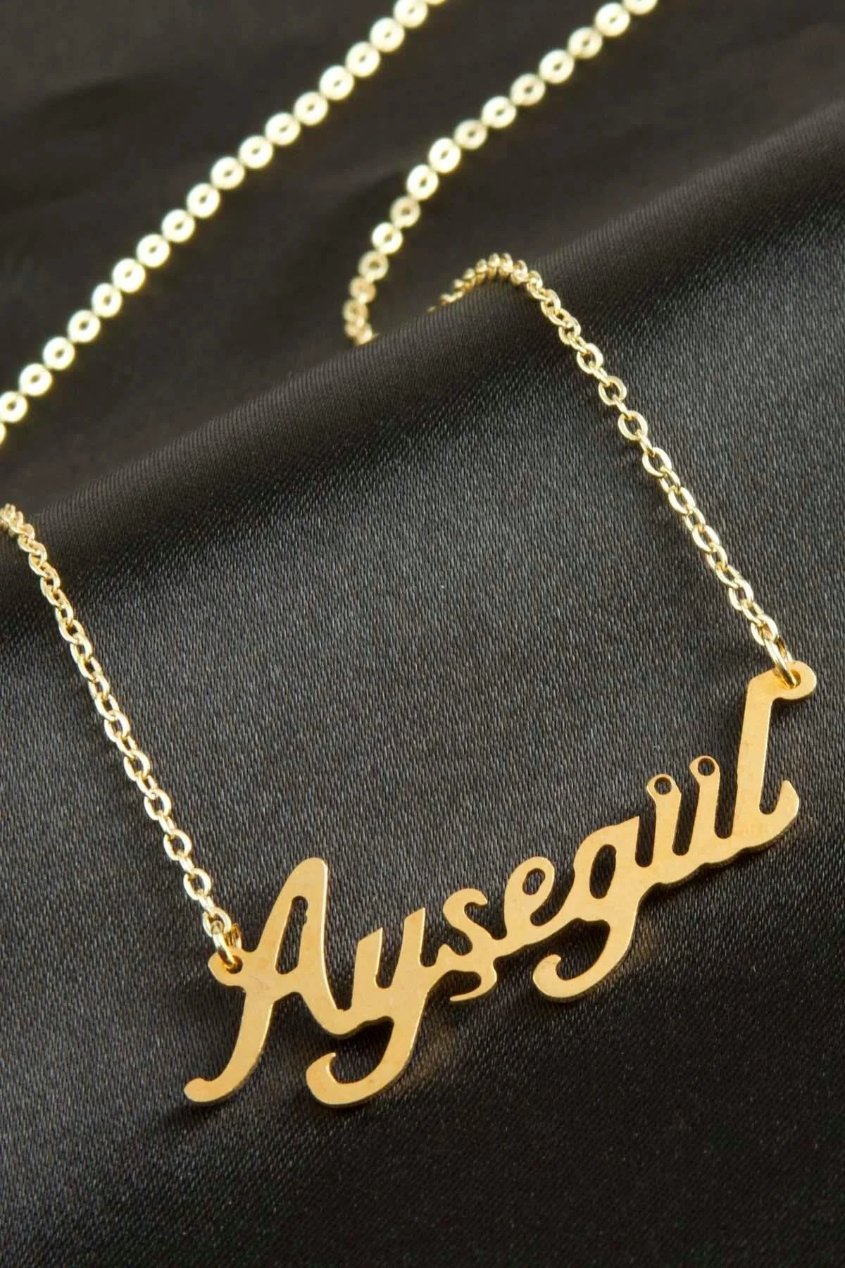 Ayşegül isimli kolye (Kişiye Özel) Ayşegül isimli kolye (Kişiye Özel)