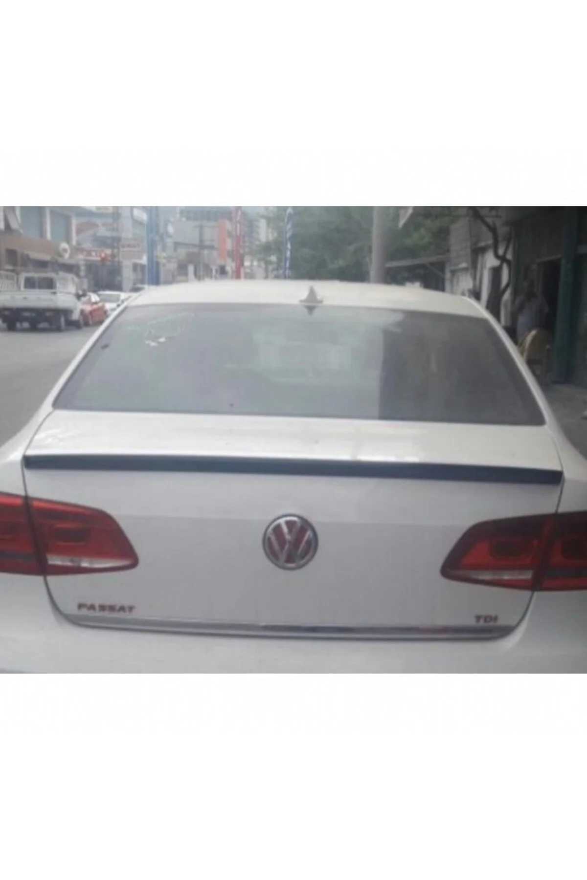 B7 MODEL BOYALI PLASTİK SPOİLER