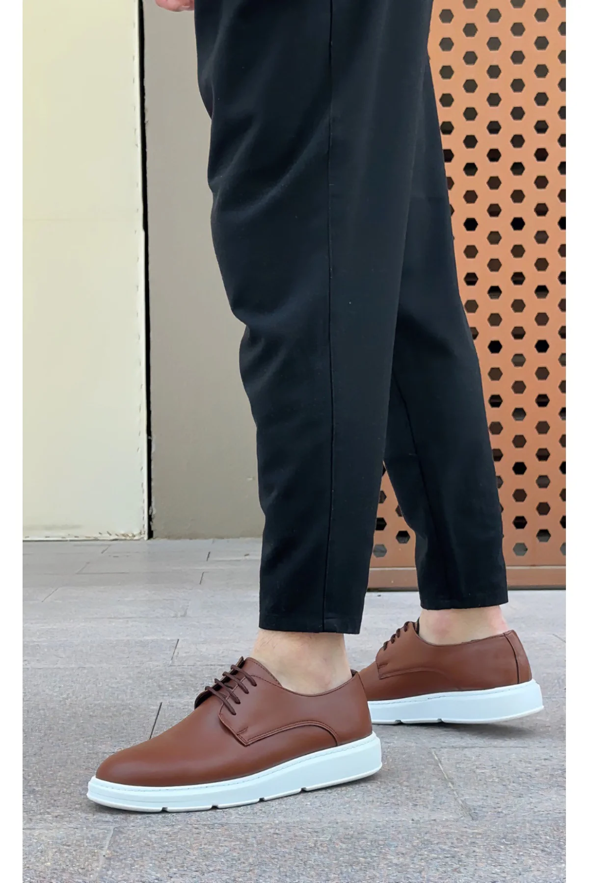 BA0003 Bağcıklı Klasik Taba Beyaz Kalın Taban Casual Erkek Ayakkabı BA0003 Bağcıklı Klasik Taba Beyaz Kalın Taban Casual Erkek Ayakkabı