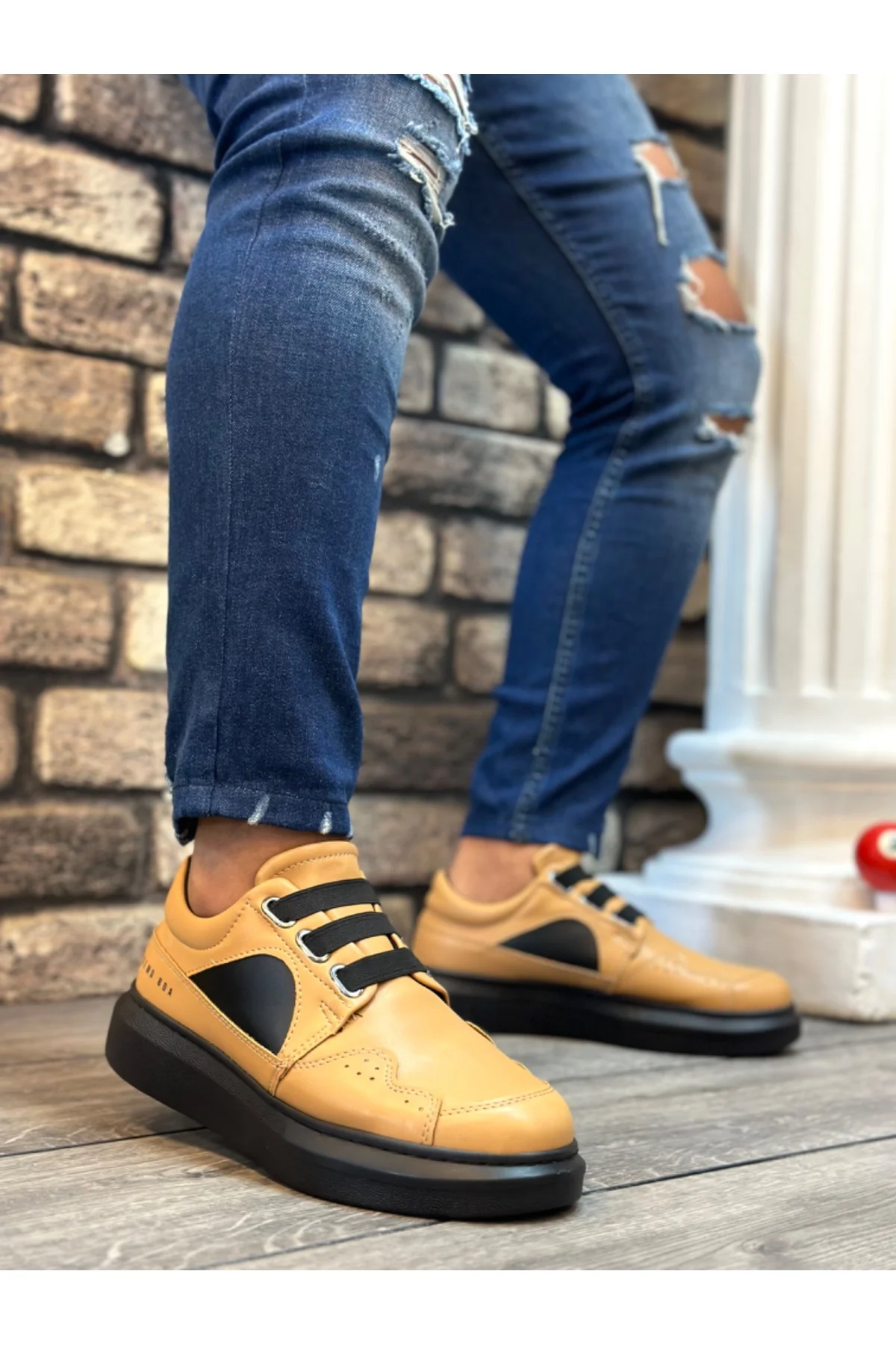 BA0302 Boa Kalın Taban Bağcıksız Tarz Casual Karamel Renk Erkek Ayakkabı BA0302 Boa Kalın Taban Bağcıksız Tarz Casual Karamel Renk Erkek Ayakkabı