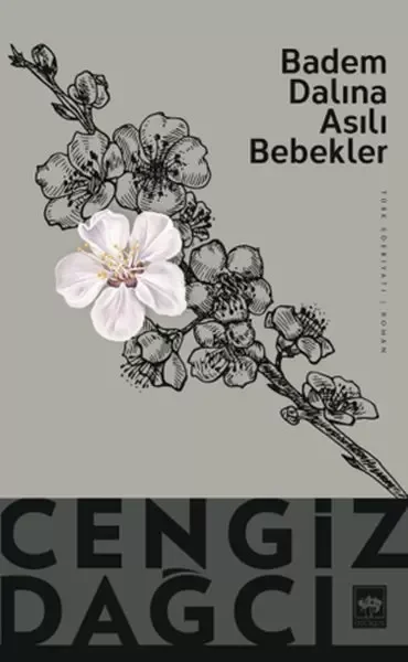 Badem Dalına Asılı Bebekler