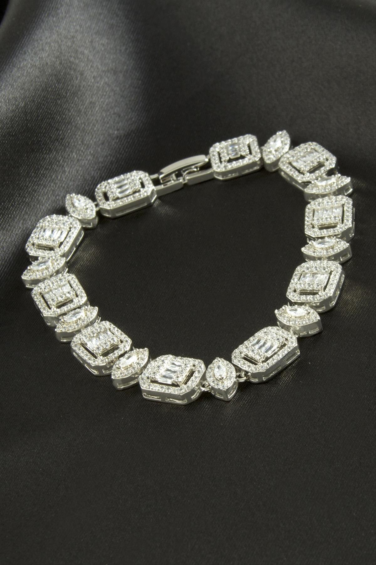 Baget Taşlı Lüks Çelik Bileklik