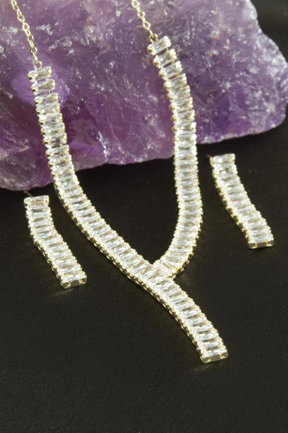 Baget Taşlı Lüks Set Kolye