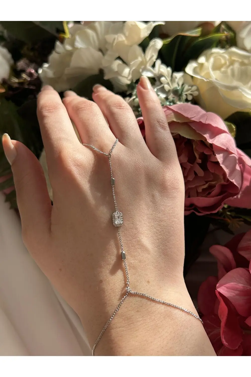 Atelier Emine Baget Taşlı Şahmeran