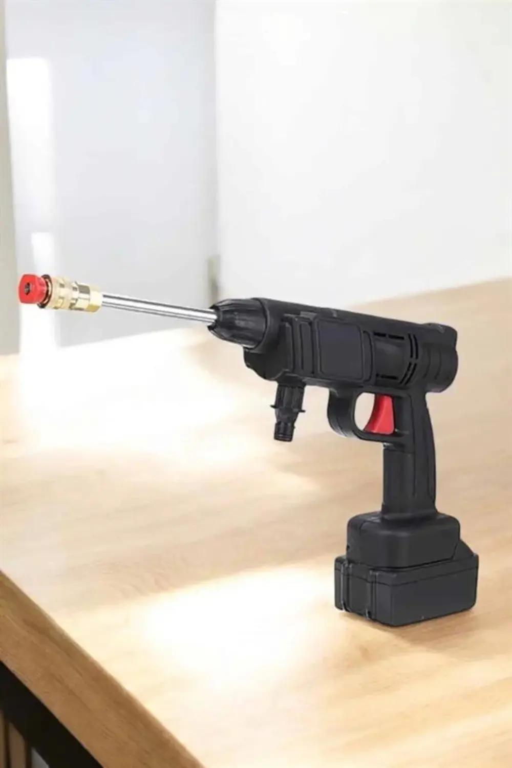 Bahçe ve Araba Yıkama Tabancası Su Basınçlı Hazneli Bataryalı Oto