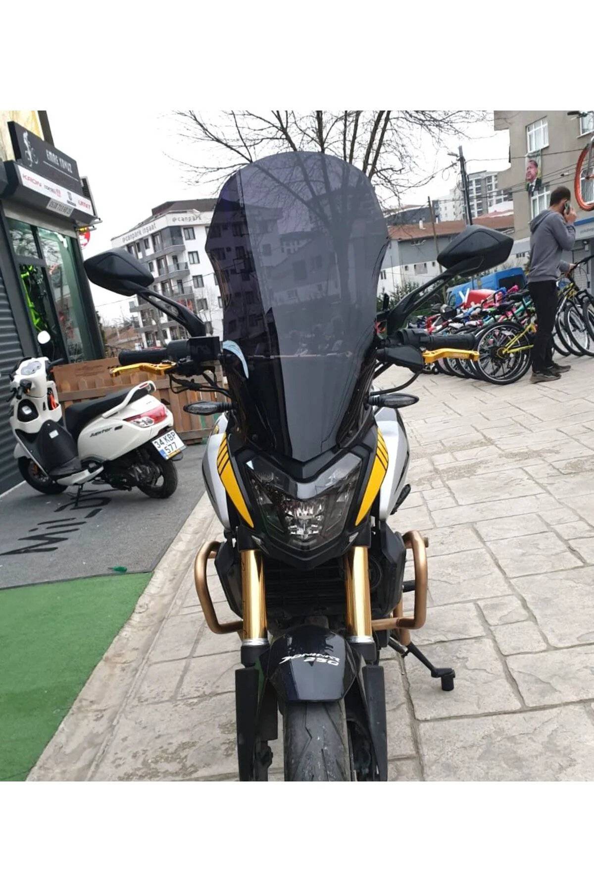 Bajaj Dominar 250 Ön Cam 2017-2026 Model 58cm Siyah Renkli 4mm