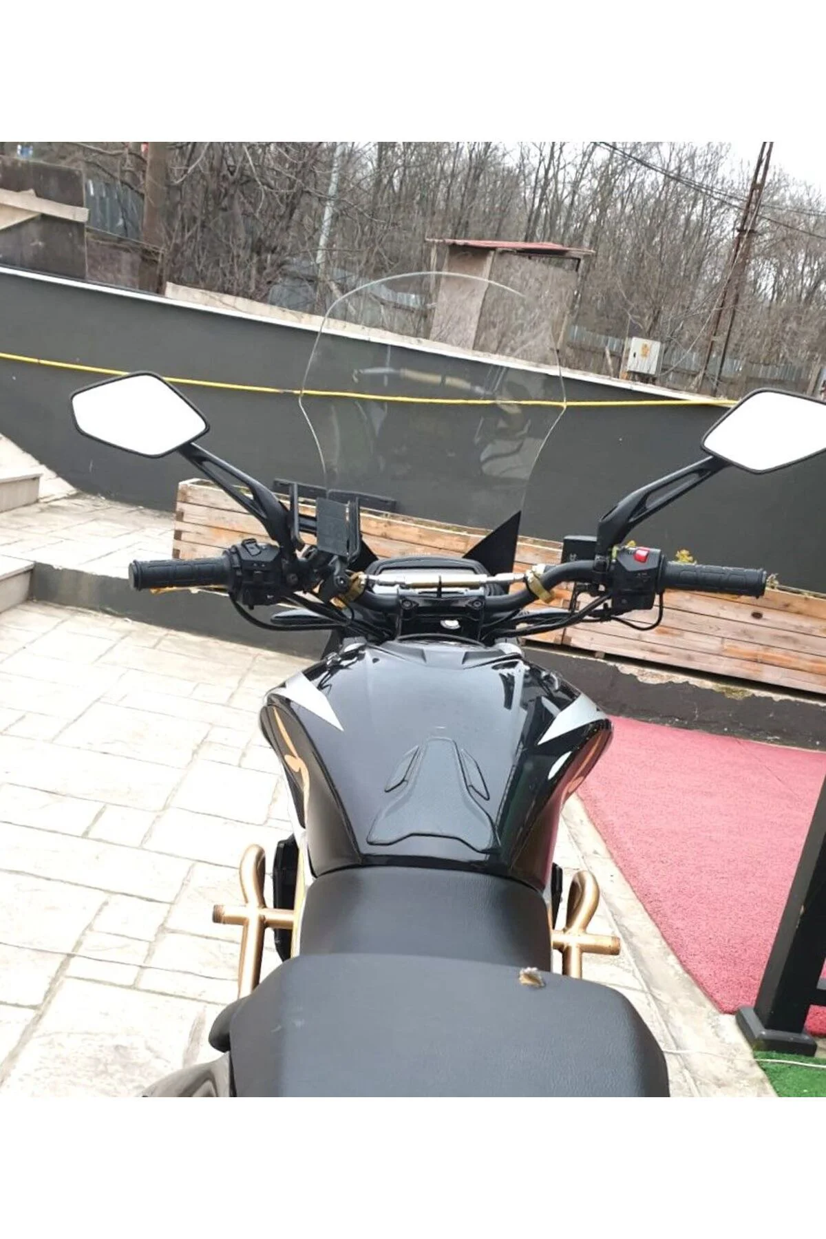 Bajaj Dominar 250 Ön Cam 2017-2026 Model 58cm Şeffaf Renkli 4mm