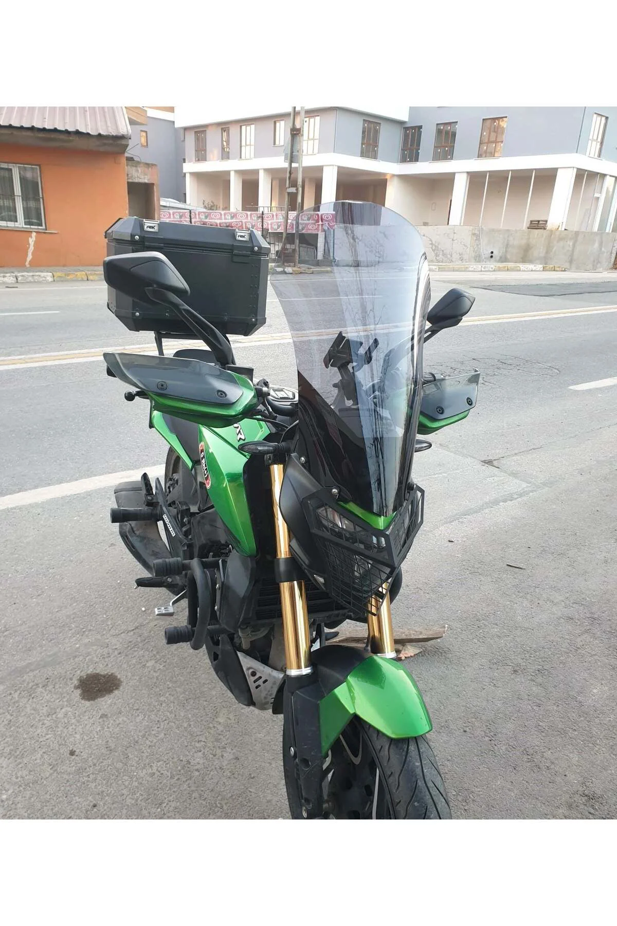 Bajaj Dominar 400 Ön Cam 2017-2026 Model 58cm Füme Renkli 4mm