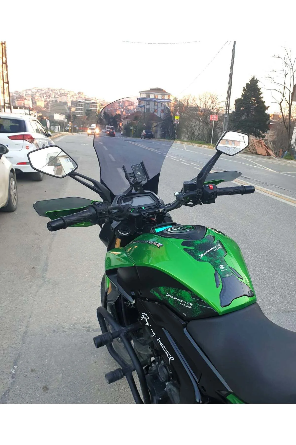 Bajaj Dominar 400 Ön Cam 2017-2026 Model 58cm Füme Renkli 4mm