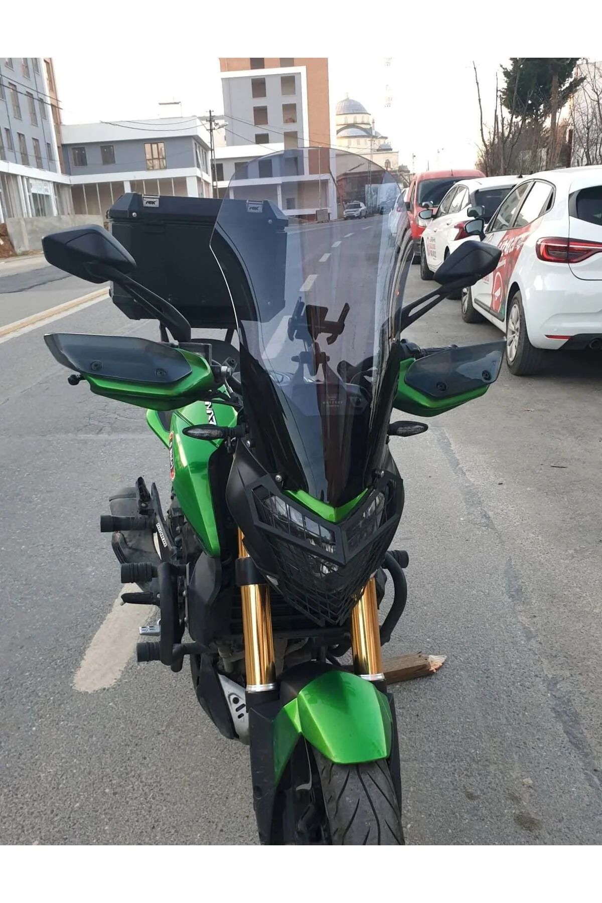 Bajaj Dominar 400 Ön Cam 2017-2026 Model 58cm Füme Renkli 4mm