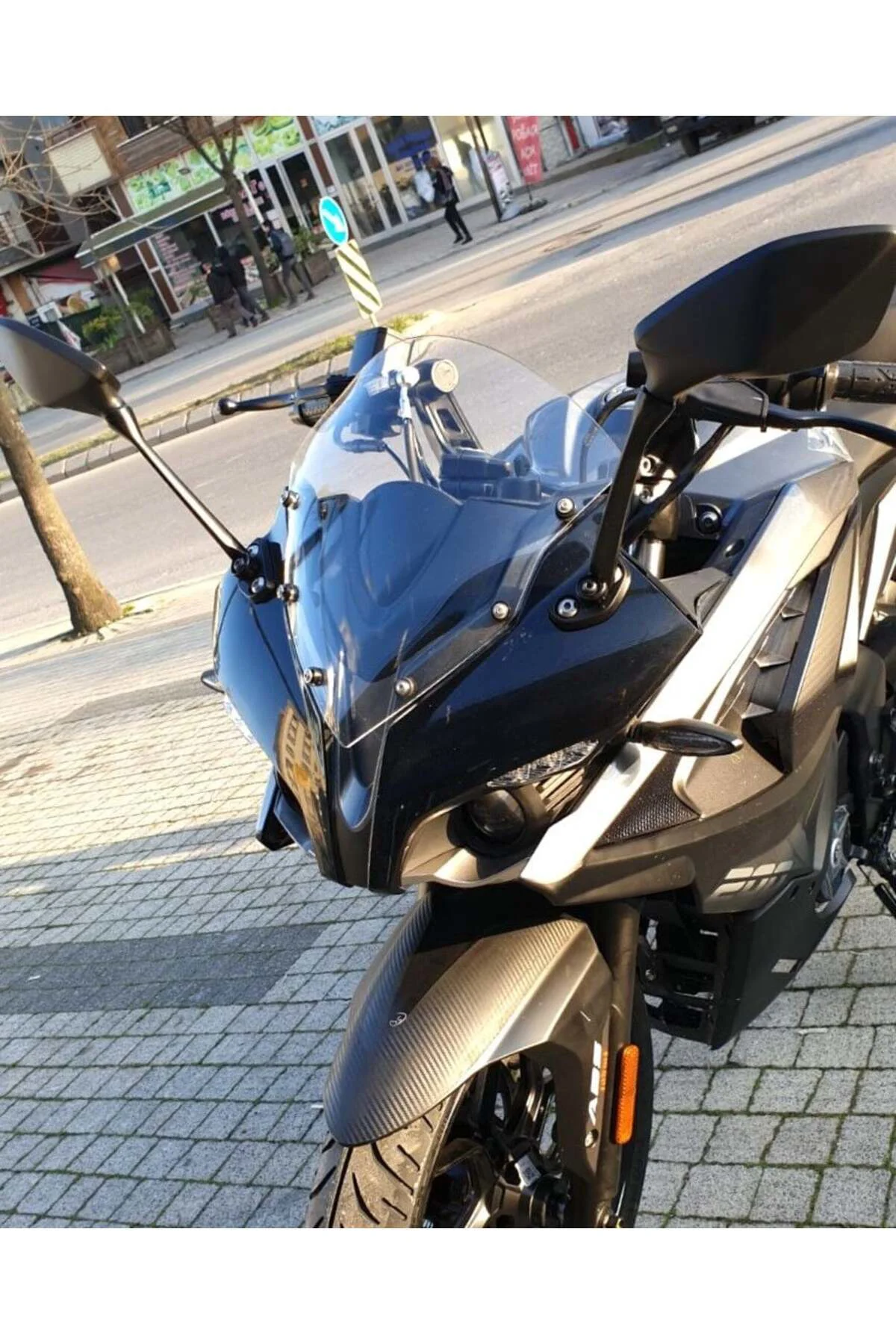 Bajaj Pulsar RS 200 Ön Cam 2015-2026 Model 33cm Şeffaf Renkli 4mm