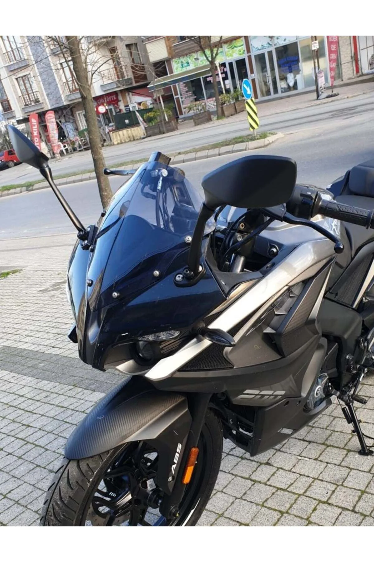 Bajaj Pulsar RS 200 Ön Cam 2015-2026 Model 33cm Füme Renkli 4mm S