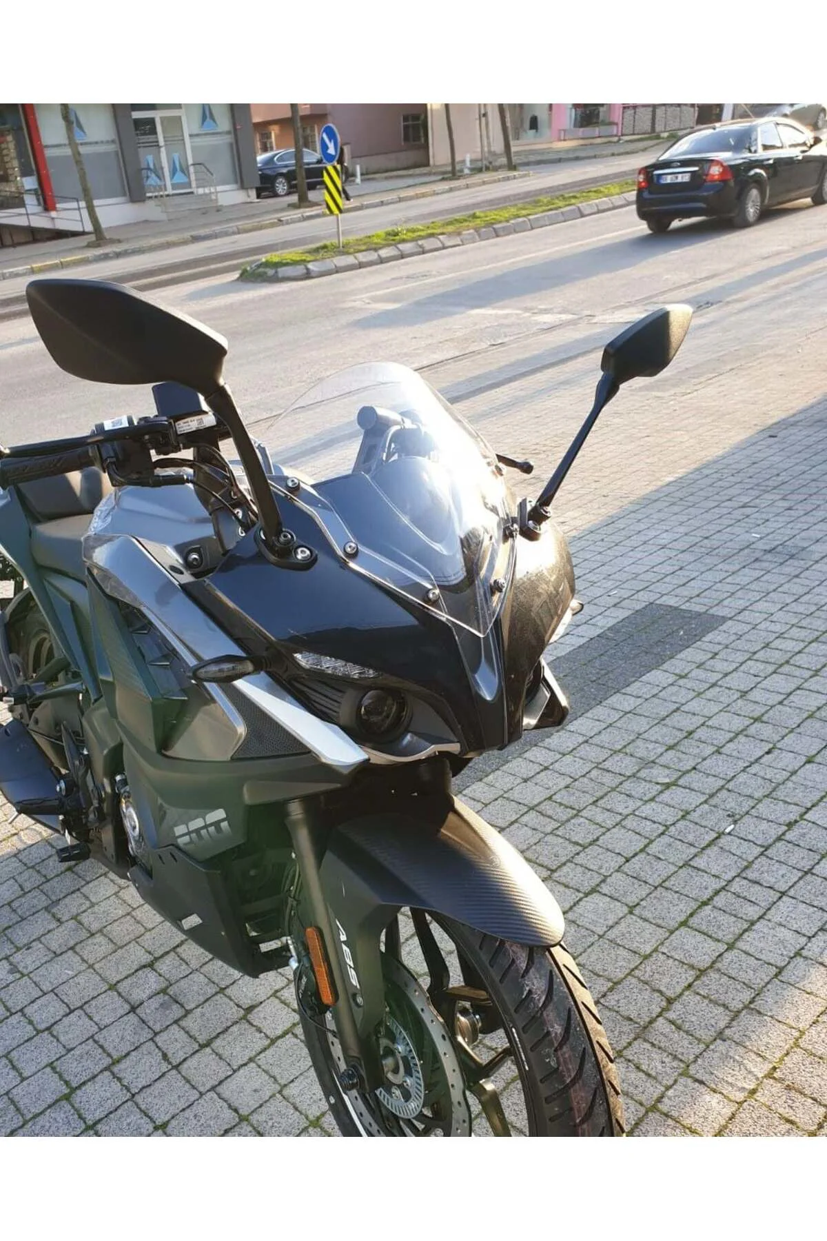 Bajaj Pulsar RS 200 Ön Cam 2015-2026 Model 33cm Şeffaf Renkli 4mm