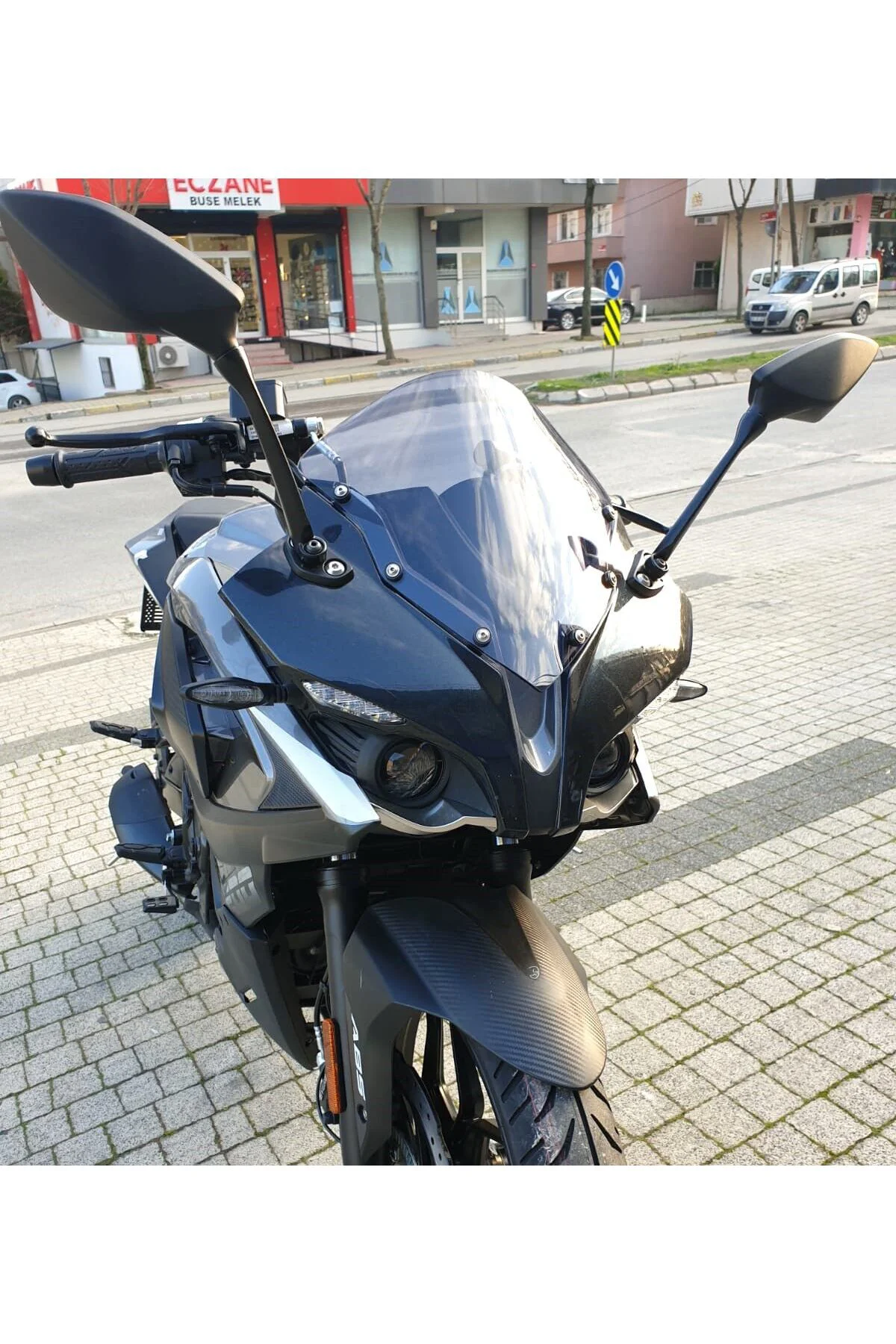 Bajaj Pulsar RS 200 Ön Cam 2015-2026 Model 33cm Füme Renkli 4mm S