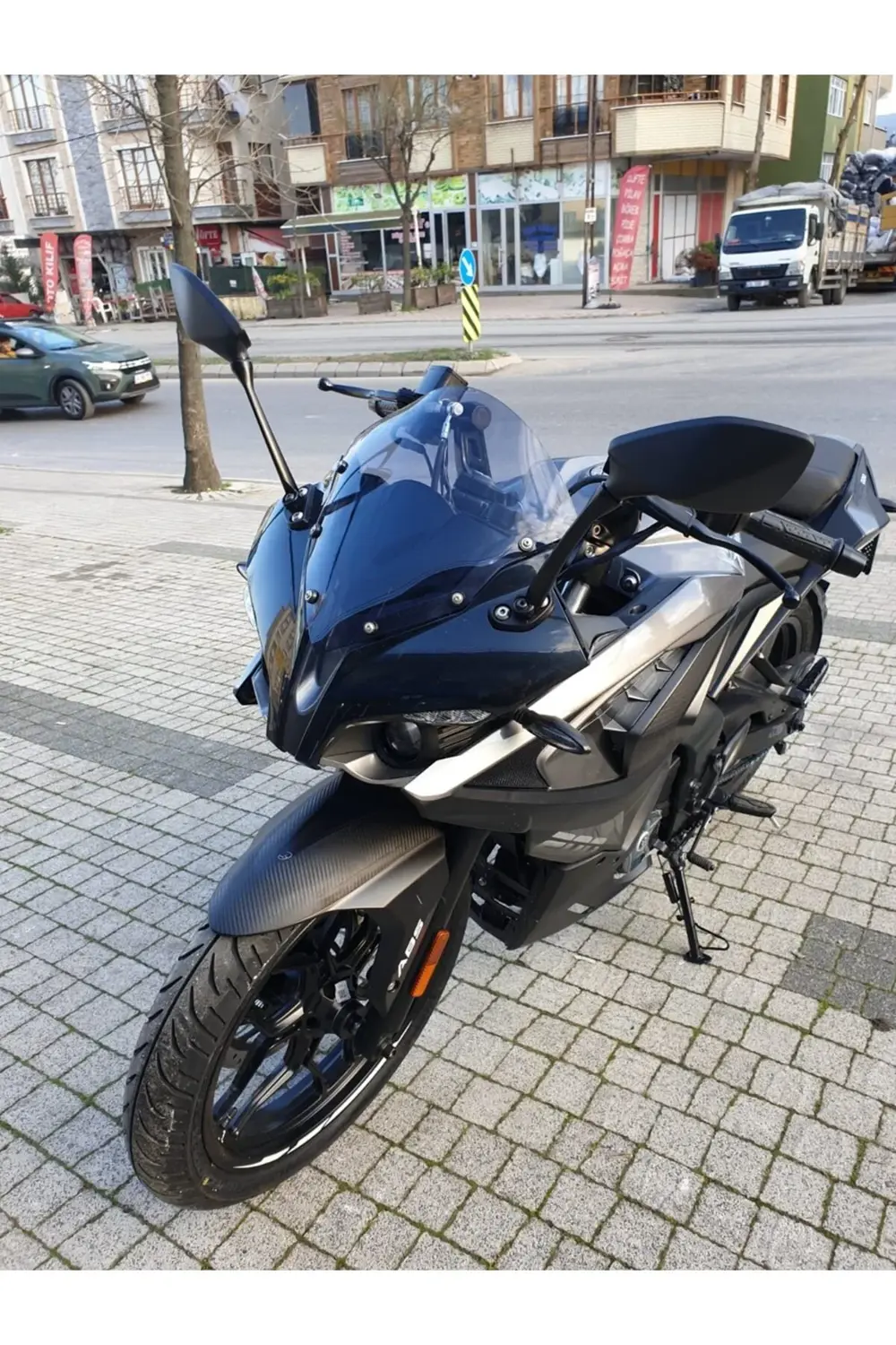 Bajaj Pulsar RS 200 Ön Cam 2015-2025 Model 33cm Füme Renkli 4mm S Bajaj Pulsar RS 200 Ön Cam 2015-2025 Model 33cm Füme Renkli 4mm S