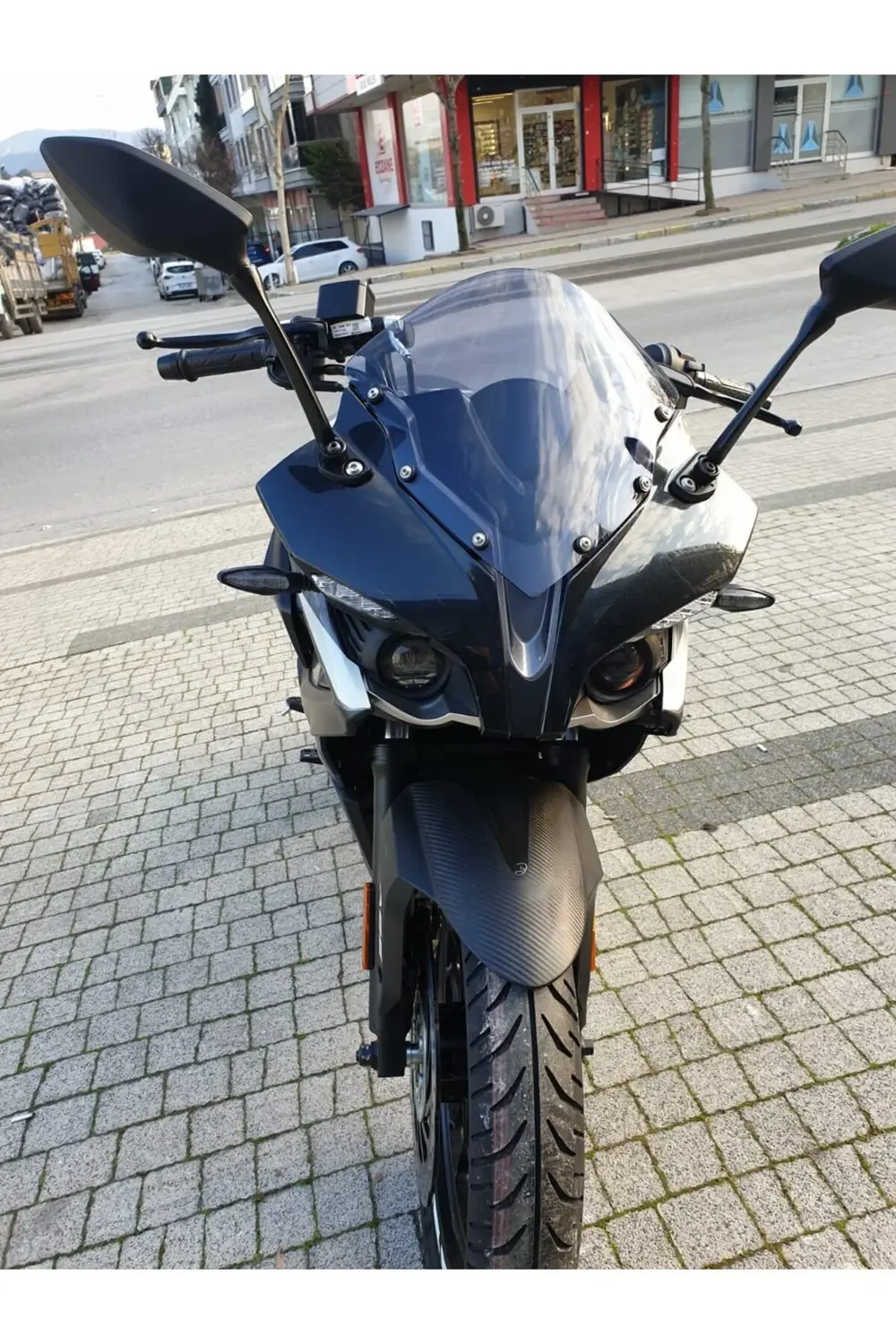Bajaj Pulsar RS 200 Ön Cam 2015-2025 Model 33cm Füme Renkli 4mm S Bajaj Pulsar RS 200 Ön Cam 2015-2025 Model 33cm Füme Renkli 4mm S