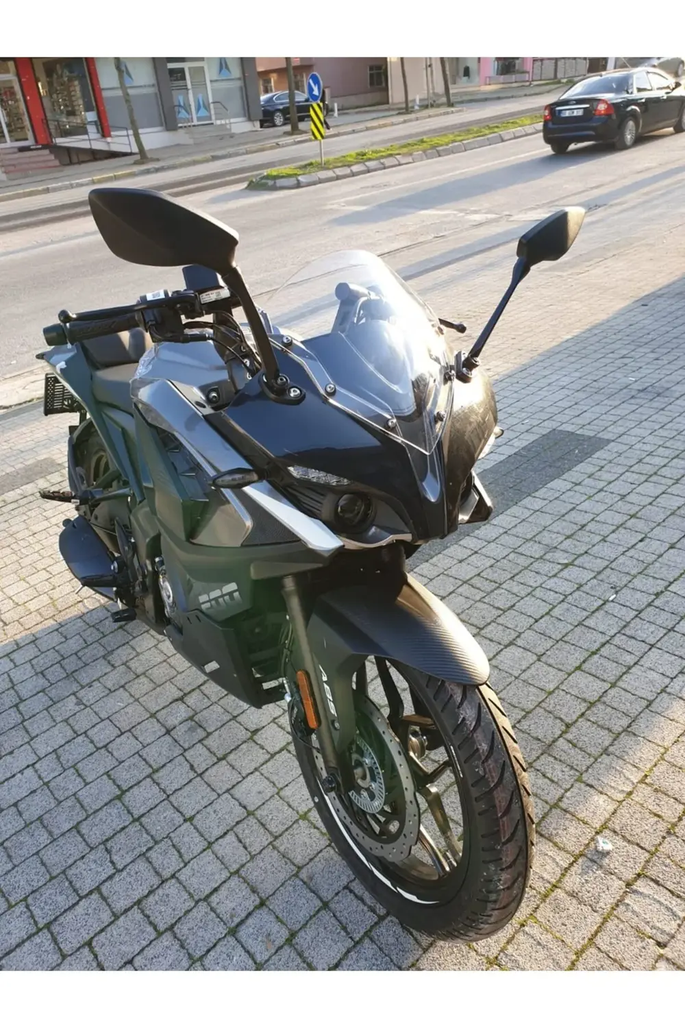 Bajaj Pulsar RS 200 Ön Cam 2015-2025 Model 33cm Şeffaf Renkli 4mm