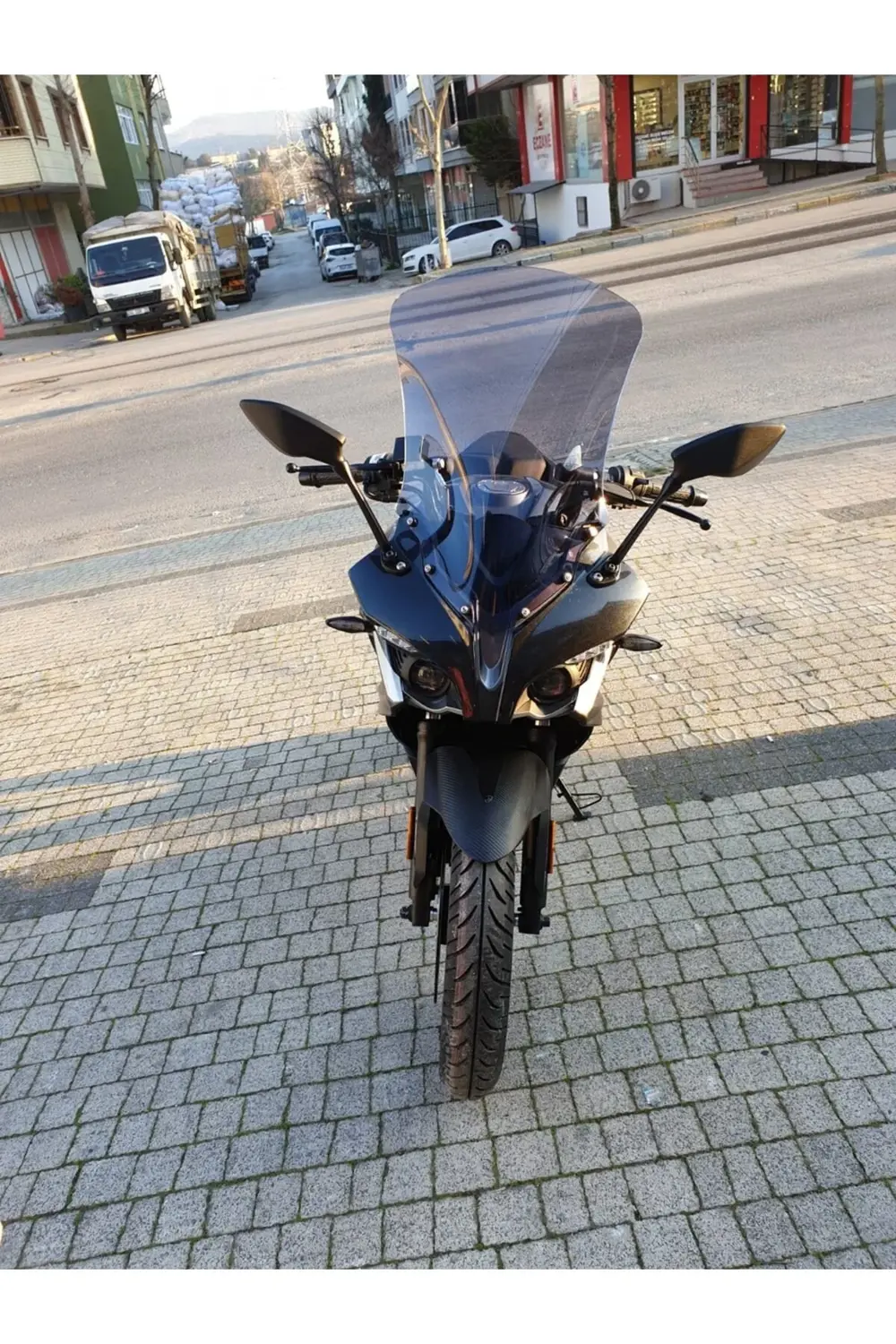 Bajaj Pulsar RS 200 Ön Cam 2015-2025 Model 56cm Füme Renkli 4mm U