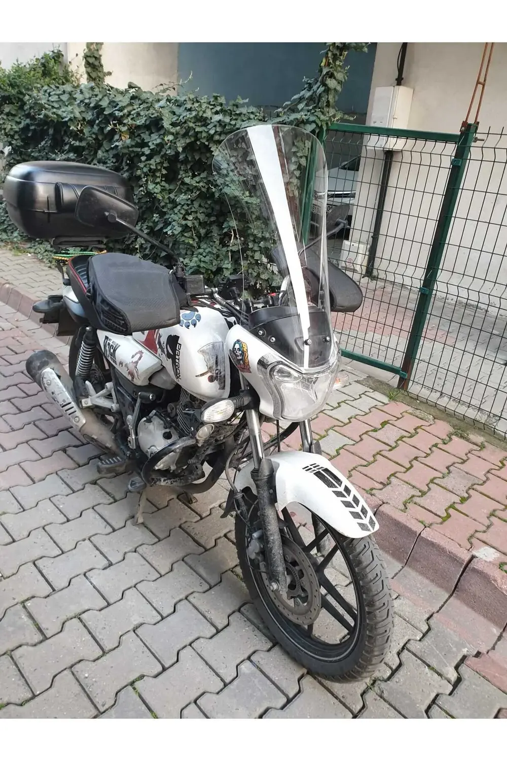 Bajaj V15 Ön cam 2017 2018 Uyumlu Model'dir 57cm Şeffaf Renkli 4m