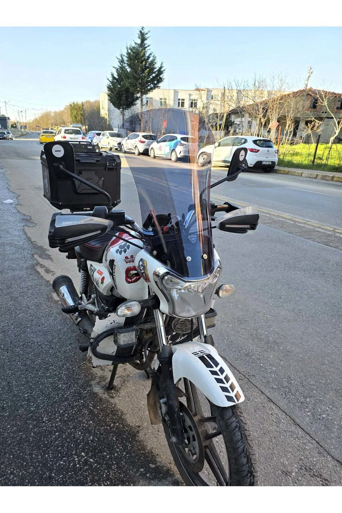 Bajaj V15 Ön Cam 2017-2018 Model 57cm Füme Renkli 4mm