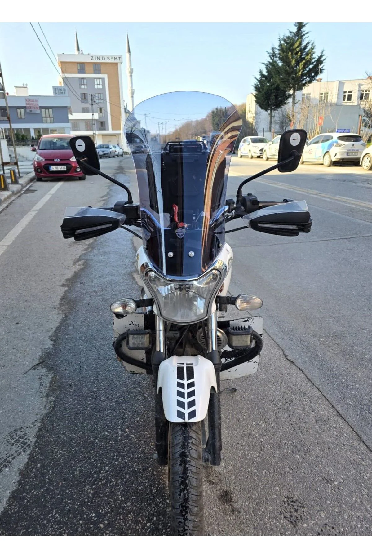 Bajaj V15 Ön Cam 2017-2018 Model 57cm Füme Renkli 4mm