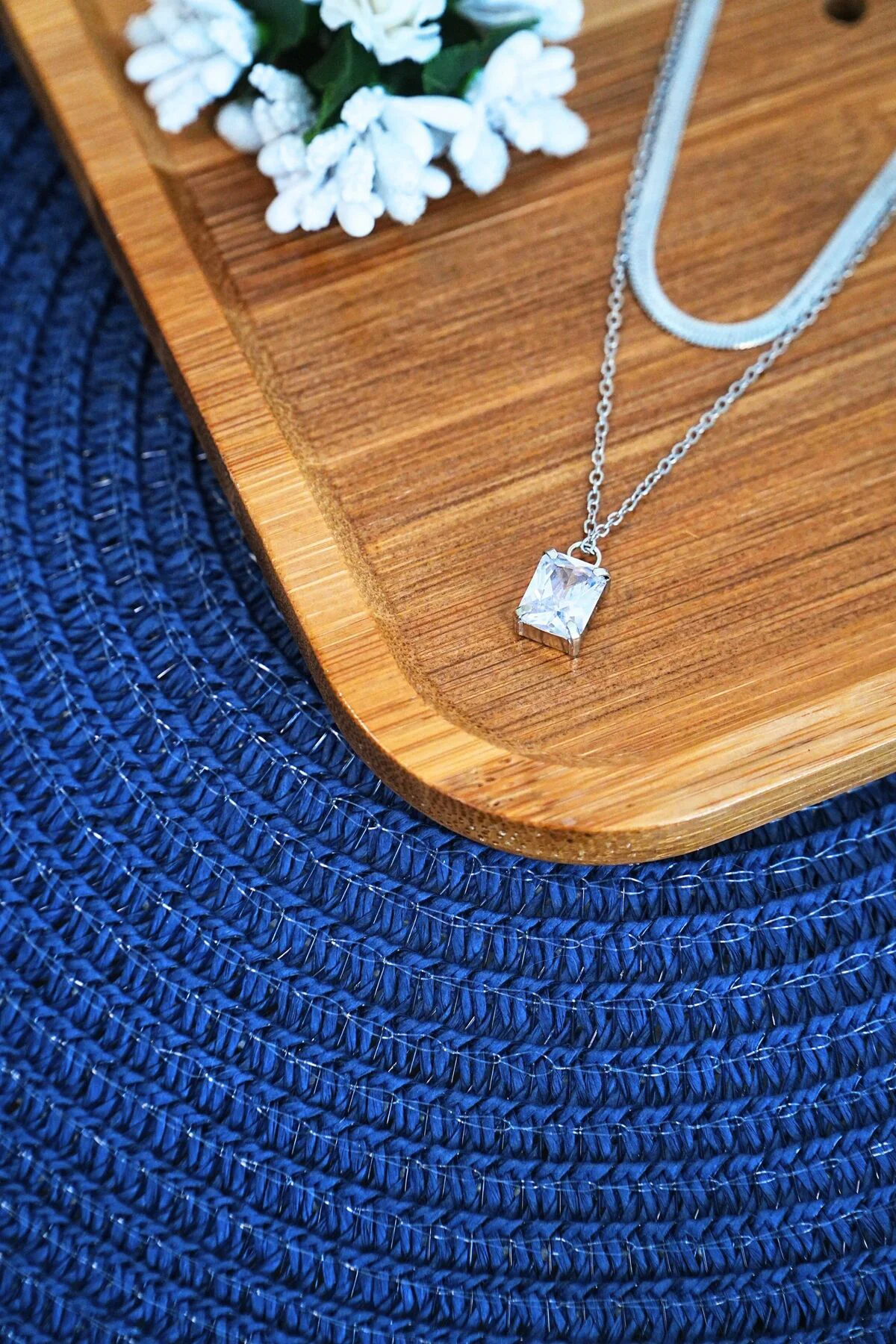 Bakla Model Zirkon Baget Taşlı Zincir Çelik Kolye