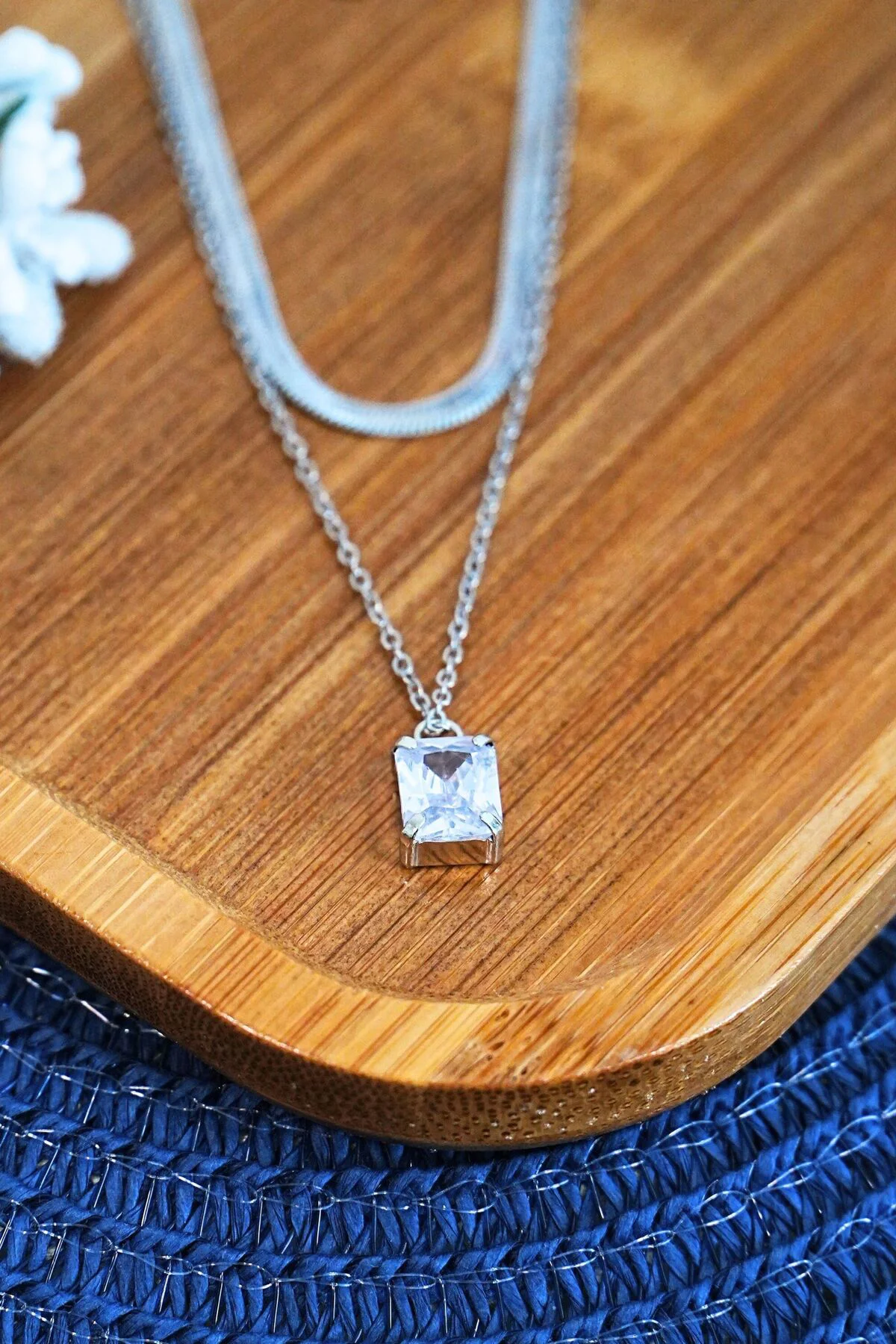 Bakla Model Zirkon Baget Taşlı Zincir Çelik Kolye