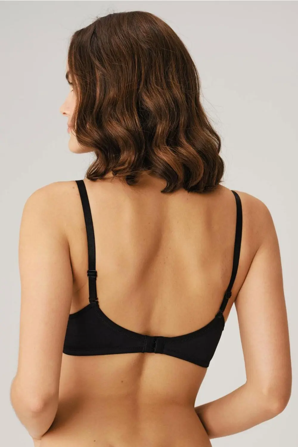 Balenli Desteksiz Dolgusuz Askıları Çıkabilen Günlük Klasik T-shi