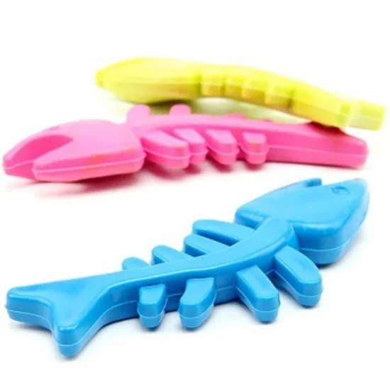 Balık Kemiği İskelet Şekilli Renkli Plastik Kedi Oyuncağı Balık Kemiği İskelet Şekilli Renkli Plastik Kedi Oyuncağı