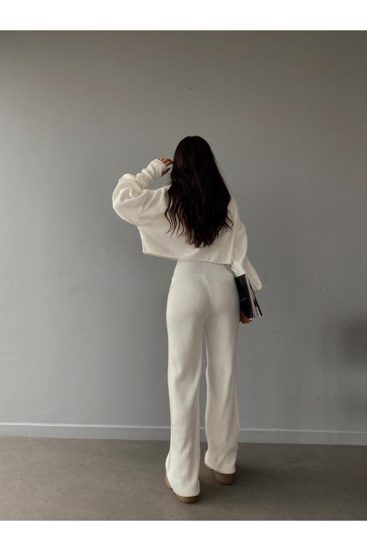 Mooi Butik Balıkçı Yaka Parmak Geçirmeli Alt Üst Triko Takım