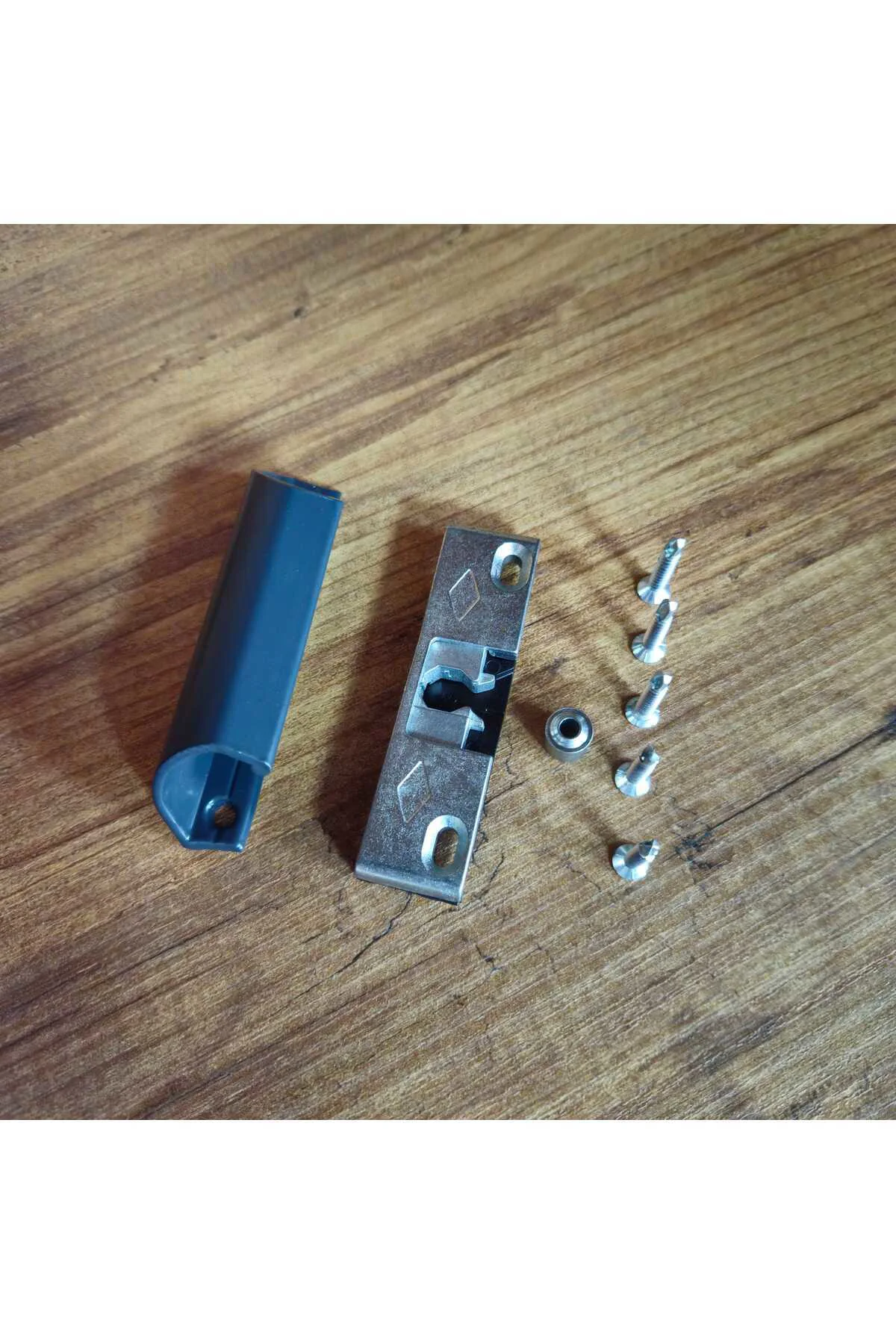BALKON KAPI TUTUCU PVC ÇITÇIT 13 mm VE C KOL ANTRASİT