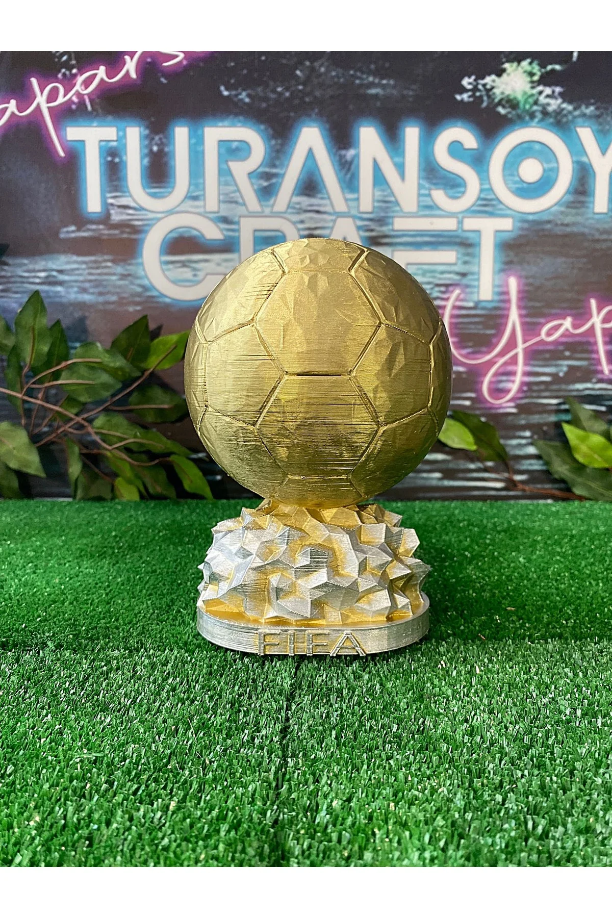 Ballon D'OR Avrupa Yılın Futbolcusu Ödülü GERÇEK 20 CM(BÜYÜK BOY) Fiyatı, Yorumları ve Özellikleri