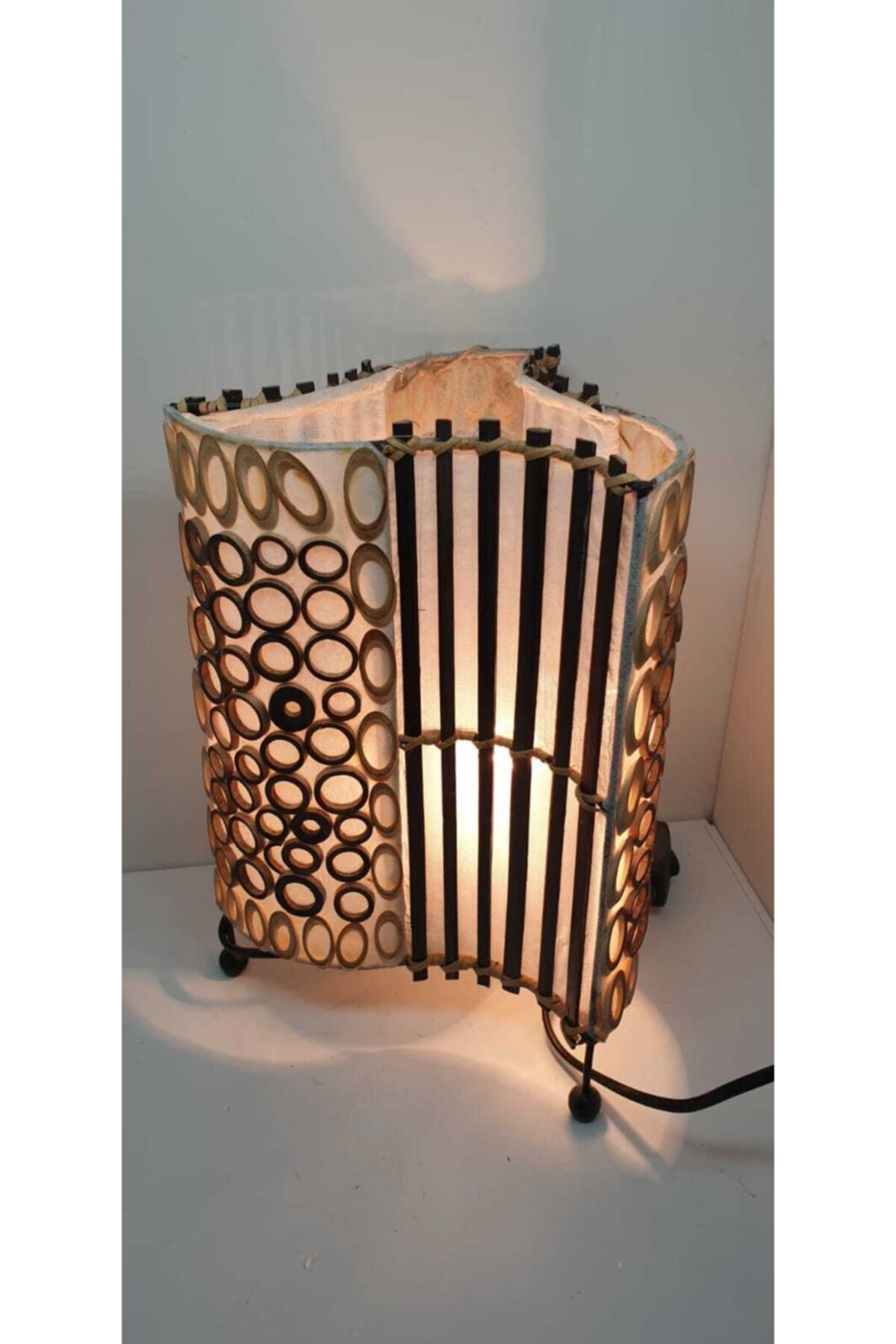 Bambu Çubuklu Abajur