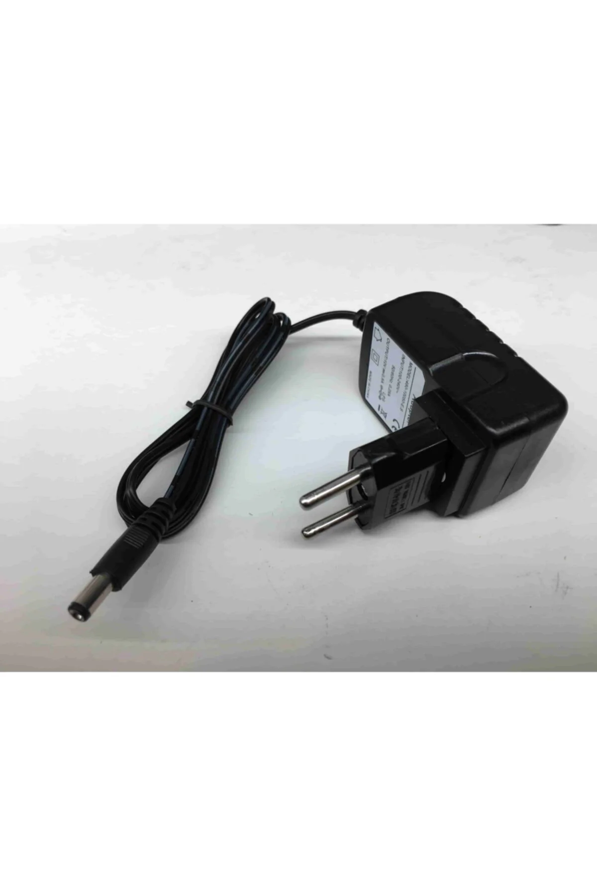 Baofeng Uv-82 Uv-5r Uv-5ra Uv-5rb Uv5 Uv5-re Plus El Telsiz Şarj Cihazı Için Adaptör 220 Volt Baofeng Uv-82 Uv-5r Uv-5ra Uv-5rb Uv5 Uv5-re Plus El Telsiz Şarj Cihazı Için Adaptör 220 Volt