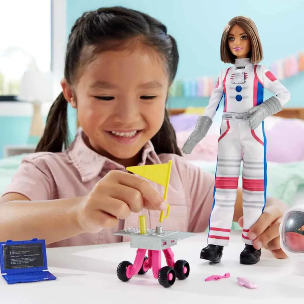 Barbie Deluxe Astronot Kariyer Bebeği HRG45 Barbie Deluxe Astronot Kariyer Bebeği HRG45