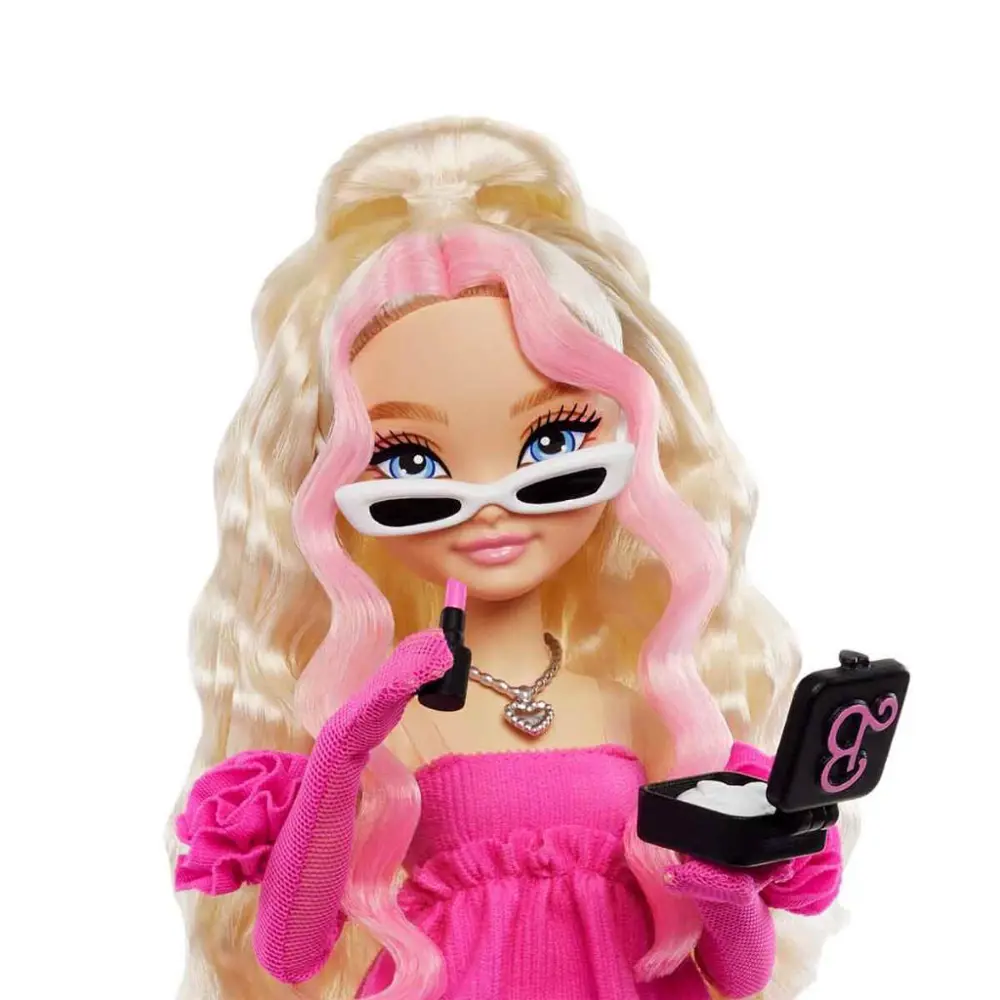 Barbie Dream Besties Barbie Malibu Bebek ve Aksesuarları HYC21 Barbie Dream Besties Barbie Malibu Bebek ve Aksesuarları HYC21