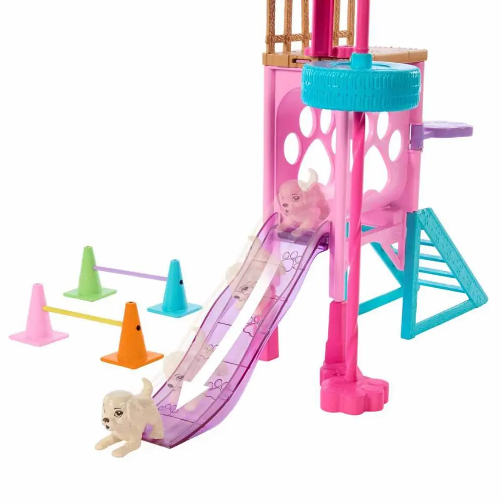 Barbie Stacie'nin Köpekçik Oyun Parkı HRM10 Barbie Stacie'nin Köpekçik Oyun Parkı HRM10