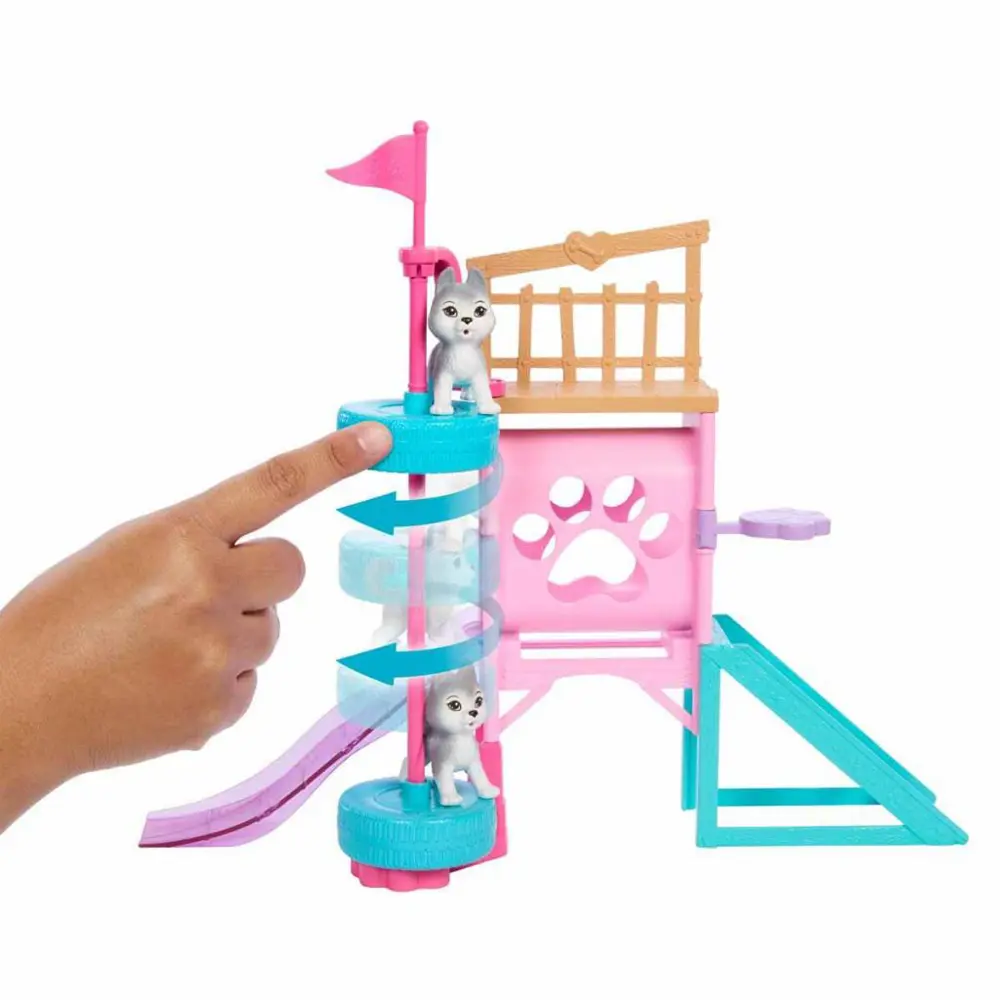 Barbie Stacie'nin Köpekçik Oyun Parkı HRM10 Barbie Stacie'nin Köpekçik Oyun Parkı HRM10