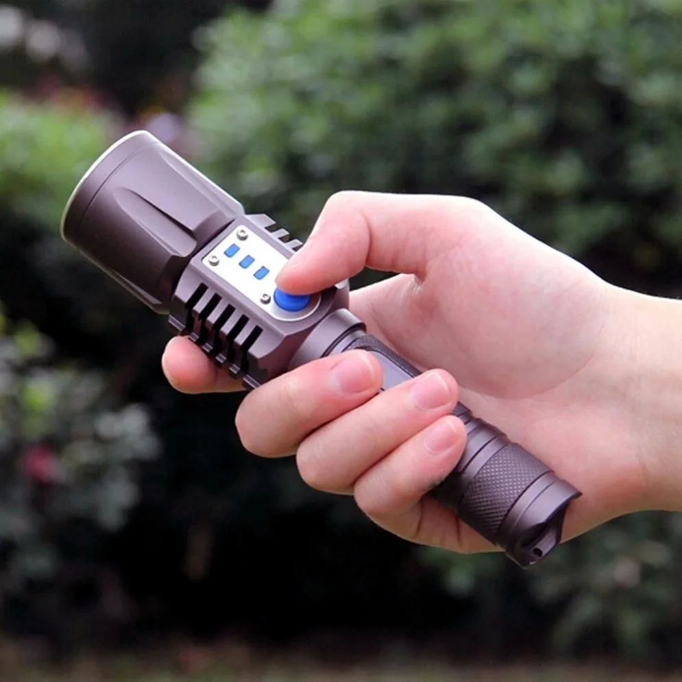 Baretta Brs18 Oto Şarjlı T6 Led 3000 Lümen El Feneri Baretta Brs18 Oto Şarjlı T6 Led 3000 Lümen El Feneri